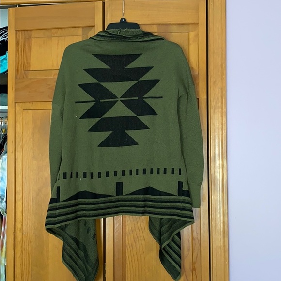 Aztec Print Cardigan - Picture 2 of 2